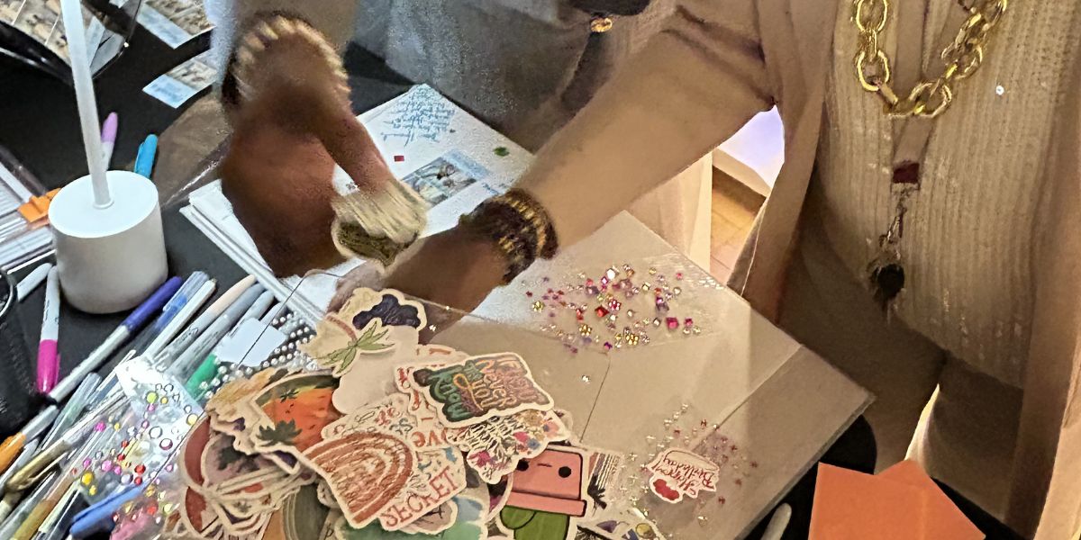 1031 Events Photobooth Scrapbook Station (1)