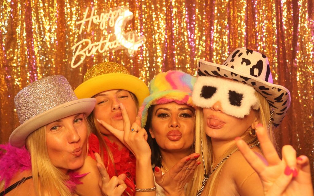 Gold Glitter Wall Photobooth Backdrop 50th Birthday Party in Queens