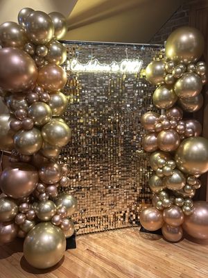 Gold Shimmer Wall with Balloon Garland